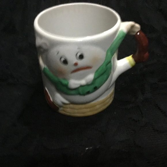 Vintage JSNY Taiwan Embossed Humpty Dumpty Ceramic Coffee Mug 10oz - Picture 1 of 7